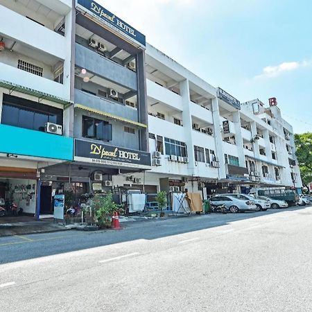 F Hotel Sungai Dua Bukit Exterior foto